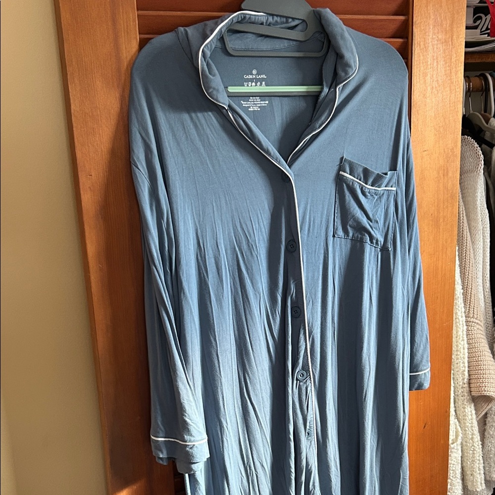 Caden Lane Blue Button-Down Robe
